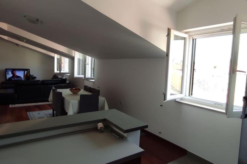 Luxury City Centre Apartment With Stunning View Omiš Εξωτερικό φωτογραφία