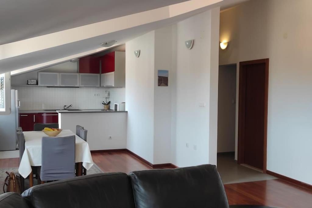 Luxury City Centre Apartment With Stunning View Omiš Εξωτερικό φωτογραφία